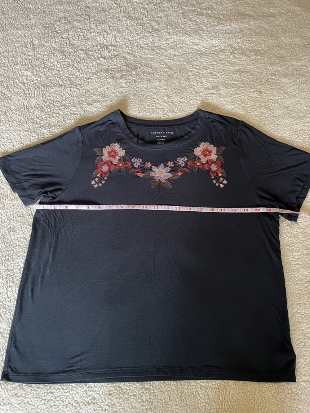 American Eagle Navy Tee with Embroidered Floral Detail - Picture 3 of 5